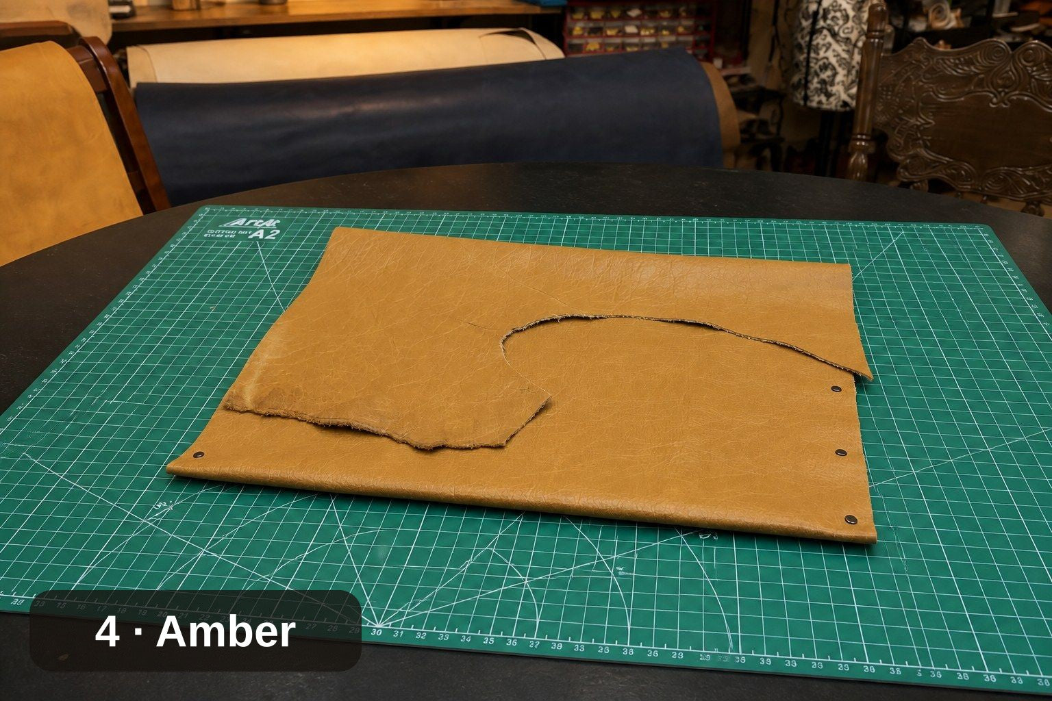Funda para portátil "Live Edge" - Cuero sin tratar hecho a mano