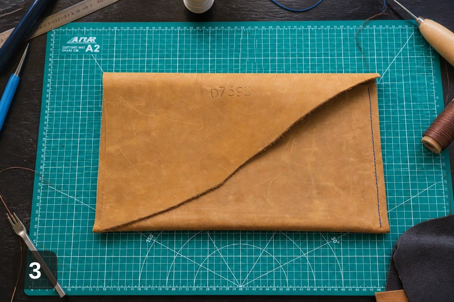 "Live Edge" Laptop Sleeve - Handmade Raw Leather
