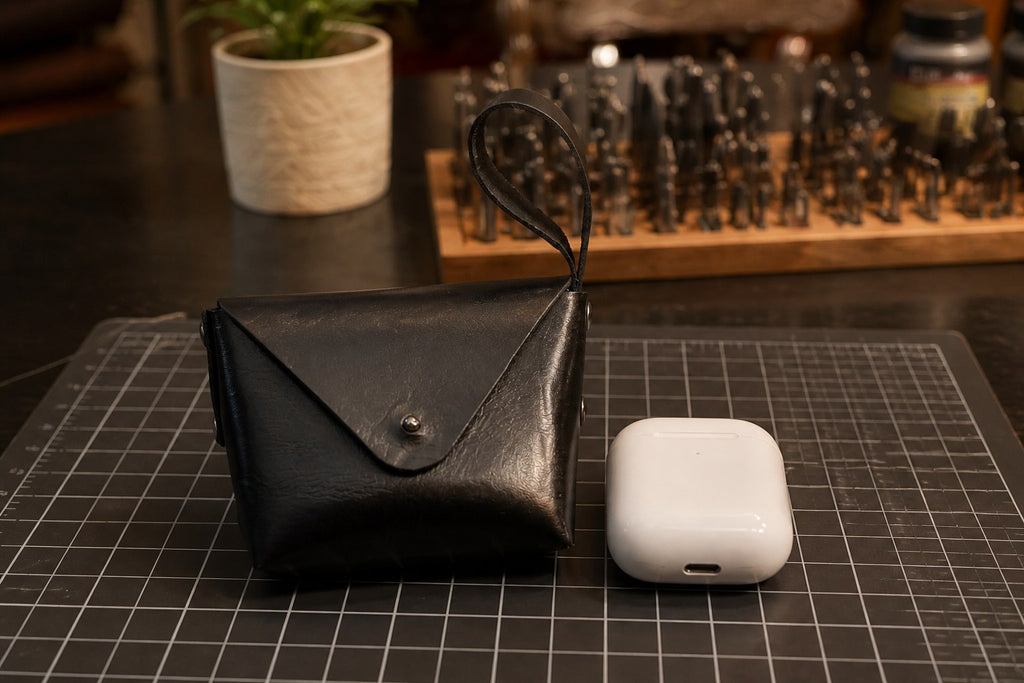 Mini Leather Coin Purse - Pouch for AirPods & Lipstick